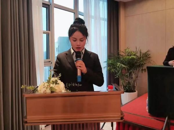 長沙太空金路橋材料有限公司,雙鋼輪壓路機(jī),福格勒瀝青攤鋪機(jī),AC系列,AF系列,SBS系列